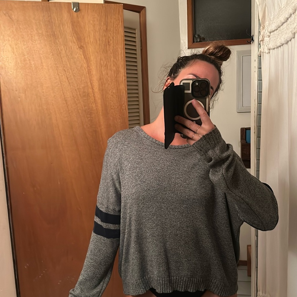 Brandy melville sweatshirt